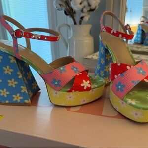 Gianni Bini floral block heels